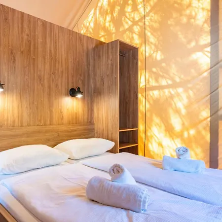 Adria Glamping Luxury Tents Poljana Luksustelt