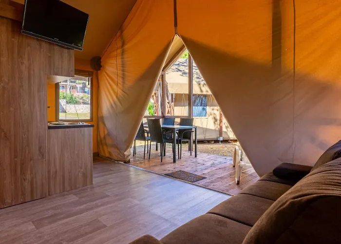 Adria Glamping Luxury Tents Poljana
