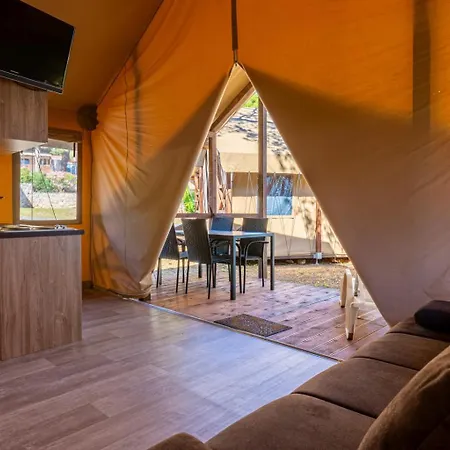 Adria Glamping Luxury Tents Poljana